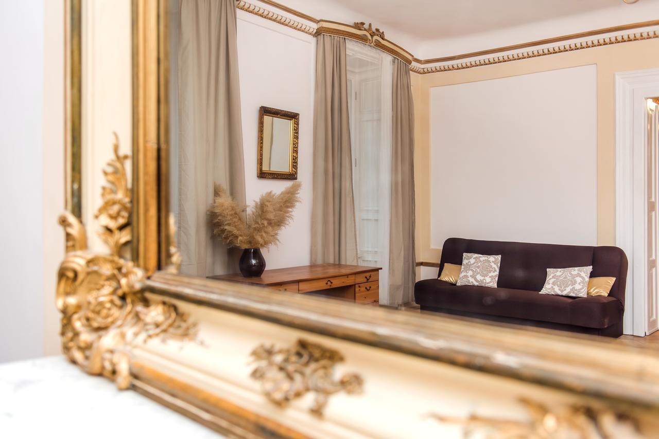 Apartment In-apart Cracow Old Town Slawkowska 2